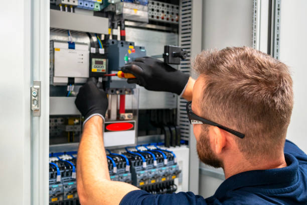 Best Local Electrician Companies  in Dix Hills, NY